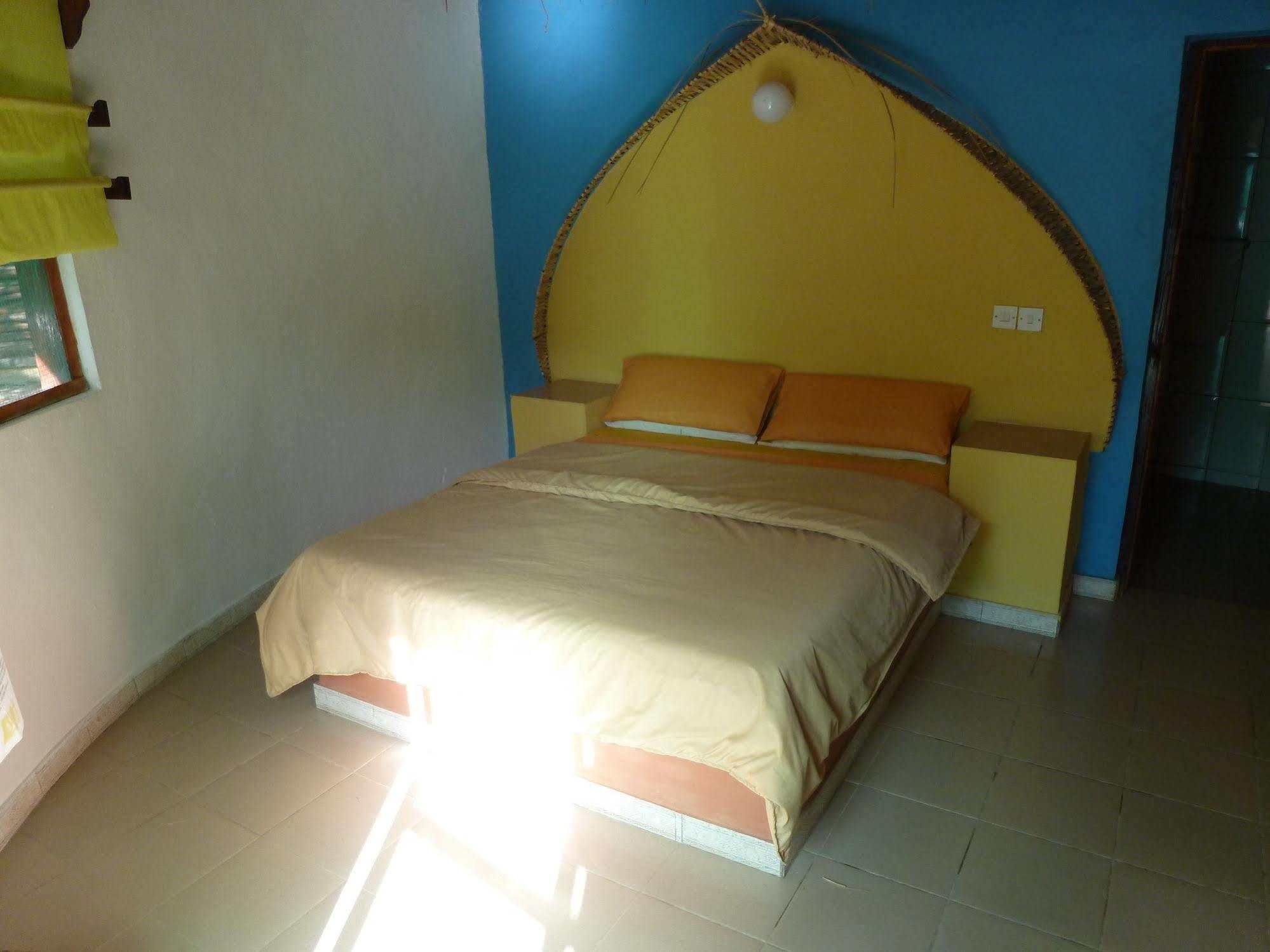 Footsteps Eco-Lodge Gunjur Ngoại thất bức ảnh