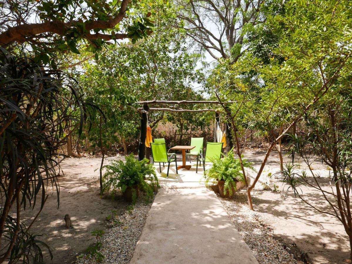 Footsteps Eco-Lodge Gunjur Ngoại thất bức ảnh